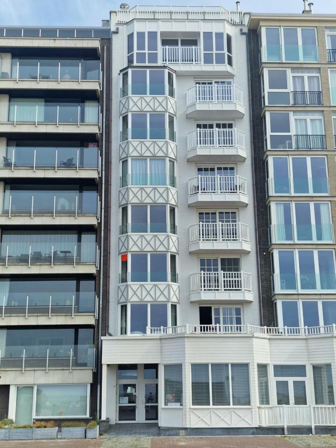 Oostduinkerke Apartments 2 Luaran gambar